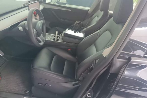 Tesla Model Y 2024, 56700 км, за 27628 USD - фото 22