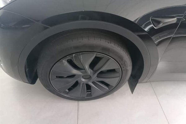 Tesla Model Y 2024, 56700 км, за 27628 USD - фото 10