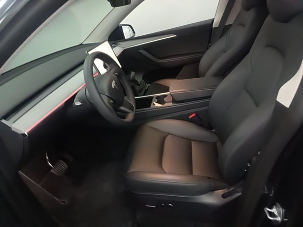 Tesla Model Y 2024, 13600 км, за 35449 USD - фото 18