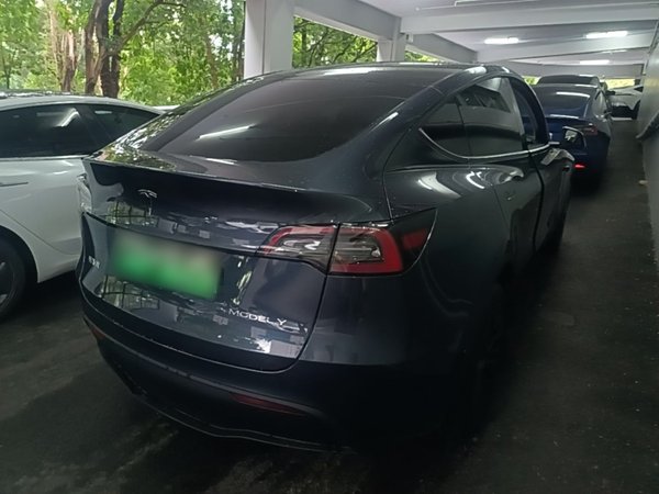 Tesla Model Y 2024, 13600 км, за 35449 USD - фото 6