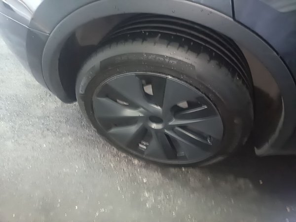 Tesla Model Y 2024, 13600 км, за 35449 USD - фото 10