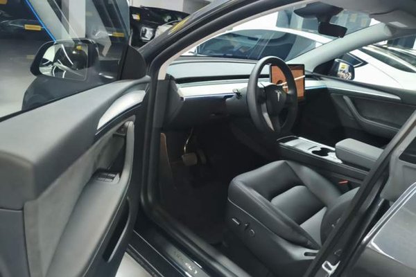 Tesla Model Y 2024, 15100 км, за 30791 USD - фото 23