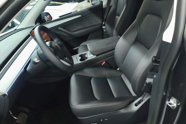 Tesla Model Y 2024, 15100 км, за 30791 USD - фото 22