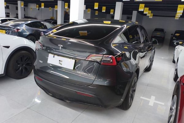 Tesla Model Y 2024, 15100 км, за 30791 USD - фото 6