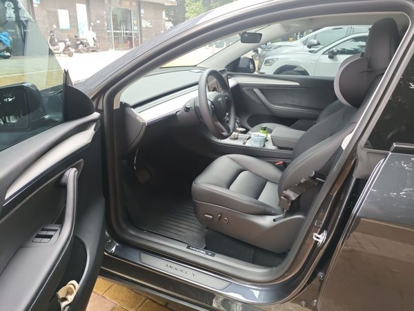 Tesla Model Y 2024, 20500 км, за 28509 USD - фото 13