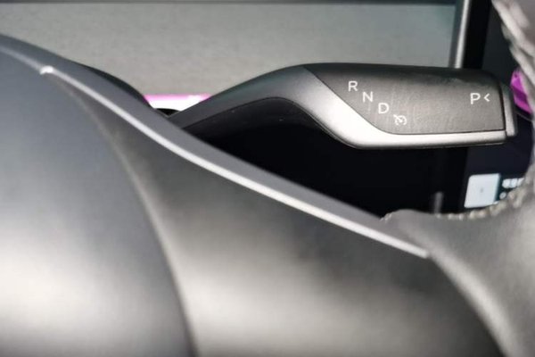 Tesla Model Y 2024, 28200 км, за 30532 USD - фото 17