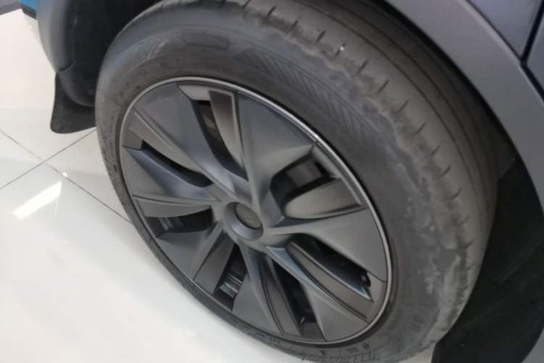 Tesla Model Y 2024, 28200 км, за 30532 USD - фото 10