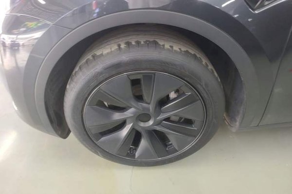 Tesla Model Y 2024, 41200 км, за 28432 USD - фото 8