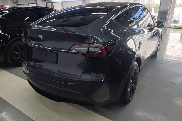 Tesla Model Y 2024, 41200 км, за 28432 USD - фото 6