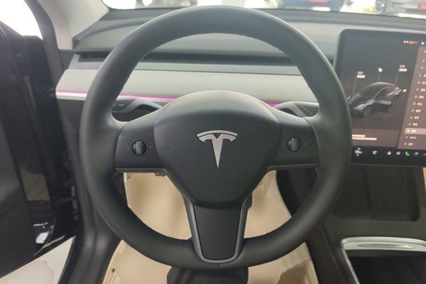 Tesla Model Y 2024, 41200 км, за 28432 USD - фото 14