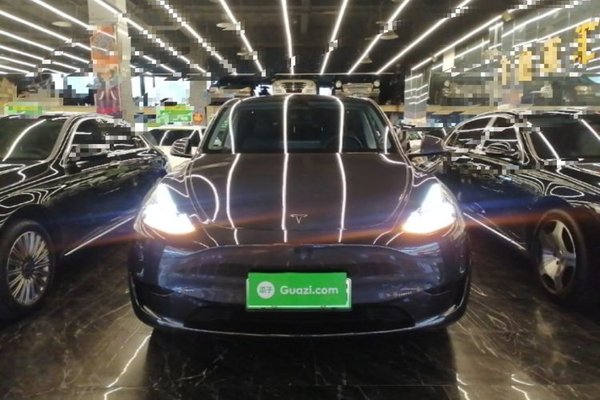 Tesla Model Y 2024, 43200 км, за 28275 USD