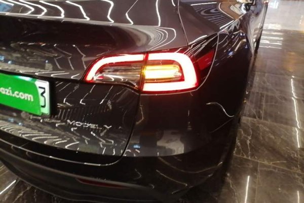 Tesla Model Y 2024, 43200 км, за 28275 USD - фото 9