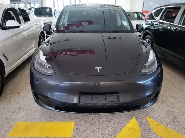 Tesla Model Y 2024, 44200 км, за 29484 USD