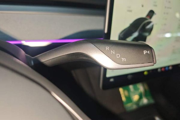 Tesla Model Y 2024, 85100 км, за 30724 USD - фото 11