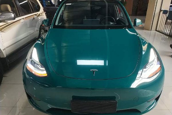 Tesla Model Y 2024, 44400 км, за 28080 USD