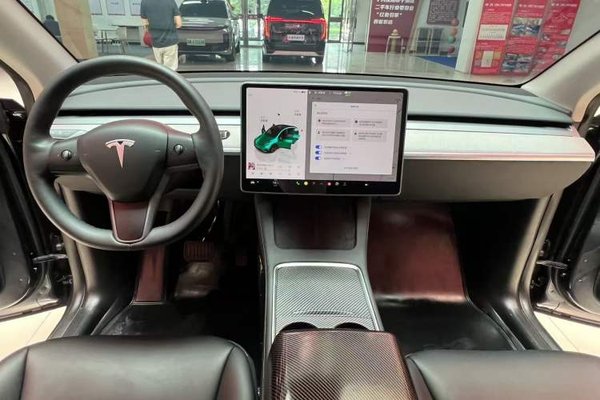 Tesla Model Y 2024, 44400 км, за 28080 USD - фото 31