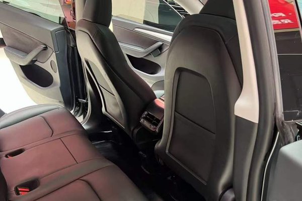 Tesla Model Y 2024, 44400 км, за 28080 USD - фото 33