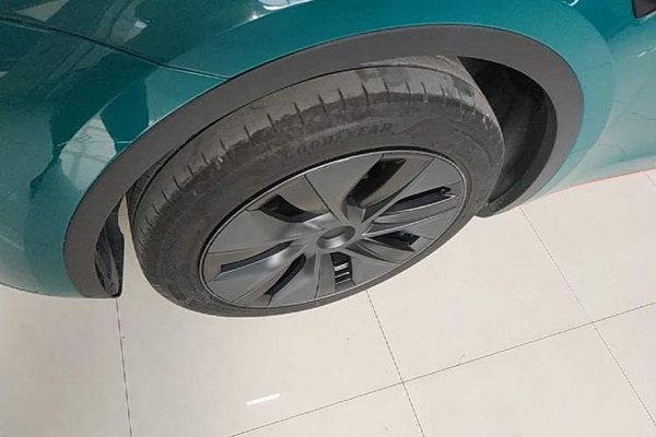 Tesla Model Y 2024, 44400 км, за 28080 USD - фото 10