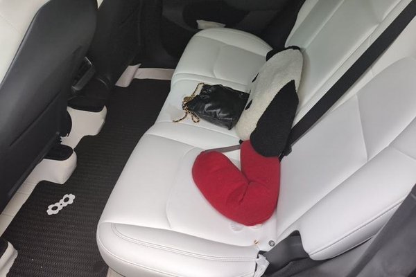 Tesla Model Y 2024, 36800 км, за 28783 USD - фото 17