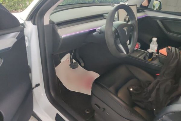 Tesla Model Y 2024, за 26120 USD - фото 17