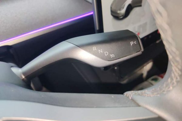 Tesla Model Y 2024, за 26120 USD - фото 15
