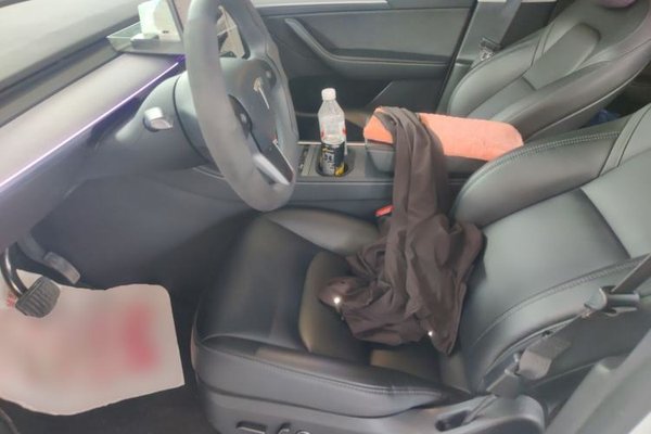 Tesla Model Y 2024, за 26120 USD - фото 16