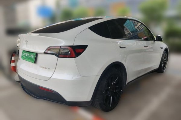 Tesla Model Y 2024, за 26120 USD - фото 6