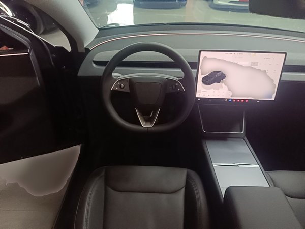 Tesla Model Y 2025, 14900 км, за 35820 USD