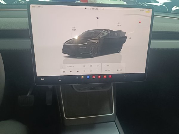 Tesla Model Y 2025, 14900 км, за 35820 USD - фото 6