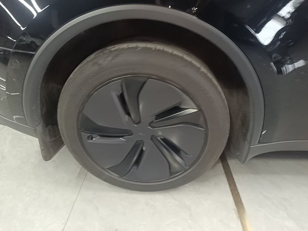 Tesla Model Y 2025, 14900 км, за 35820 USD - фото 22