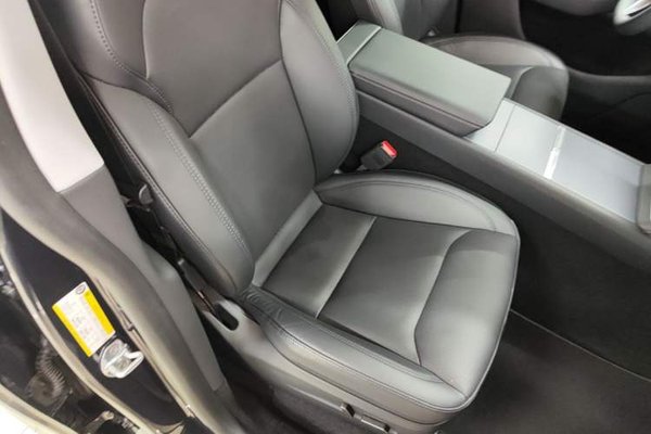 Tesla Model Y 2025, 14000 км, за 32859 USD - фото 28