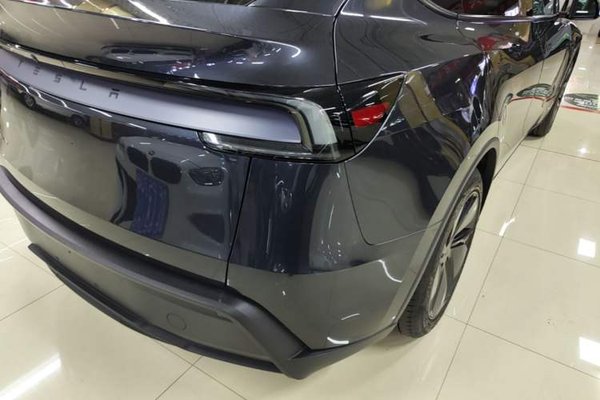 Tesla Model Y 2025, 14000 км, за 32859 USD - фото 7