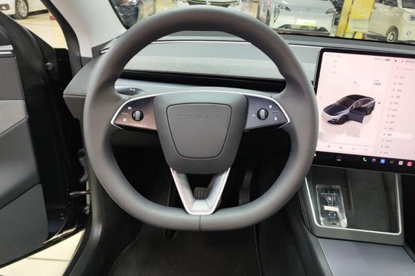 Tesla Model Y 2025, 14000 км, за 32859 USD - фото 19