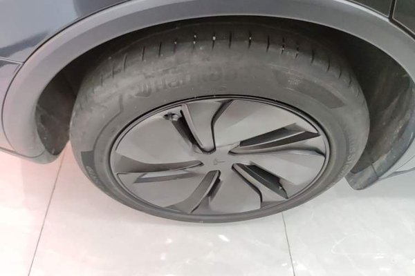 Tesla Model Y 2025, 18700 км, за 40126 USD - фото 11