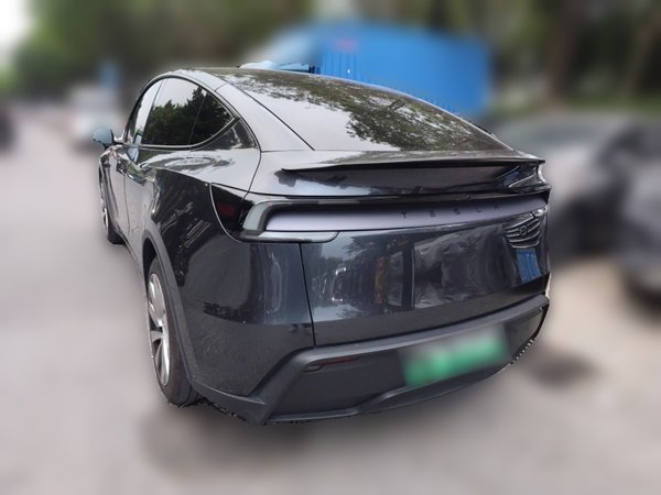 Tesla Model Y 2025, 55900 км, за 32207 USD