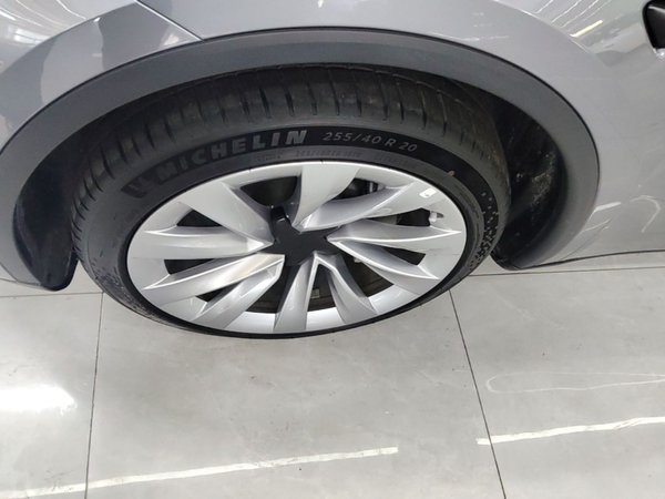 Tesla Model Y 2025, 8000 км, за 42025 USD - фото 8