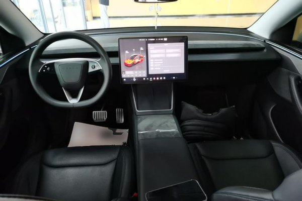 Tesla Model Y 2025, 21300 км, за 39926 USD - фото 13