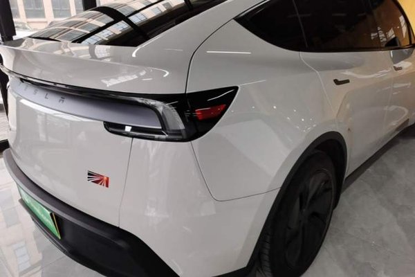 Tesla Model Y 2025, 21300 км, за 39926 USD - фото 7
