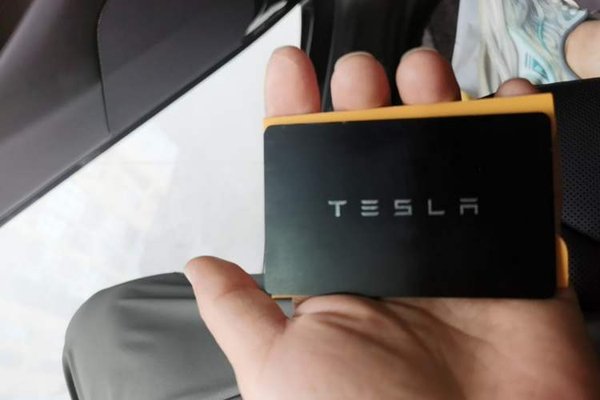 Tesla Model Y 2025, 21300 км, за 39926 USD - фото 12