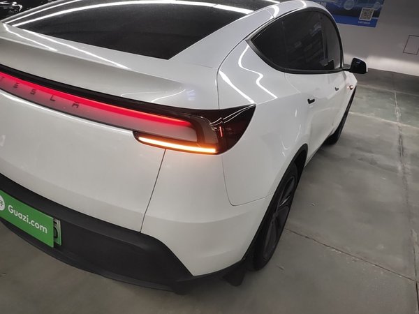 Tesla Model Y 2025, 17500 км, за 35158 USD - фото 9