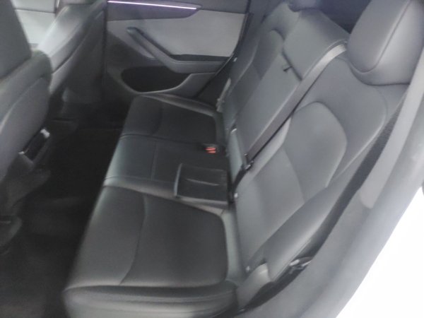 Tesla Model Y 2025, 17500 км, за 35158 USD - фото 19