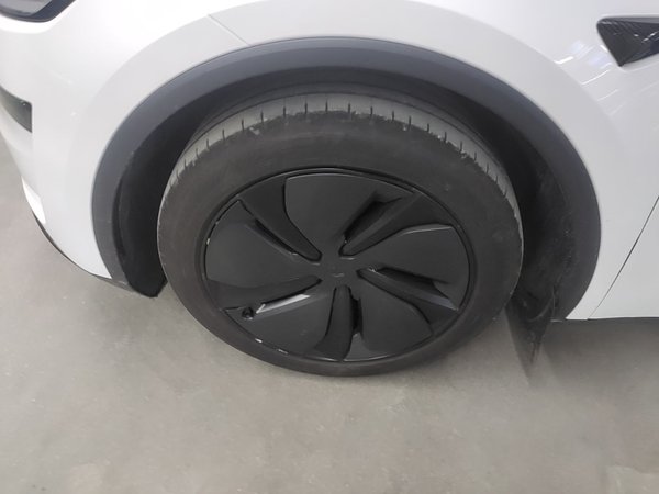 Tesla Model Y 2025, 17500 км, за 35158 USD - фото 10