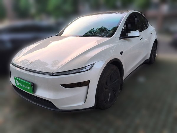 Tesla Model Y · 2025 год