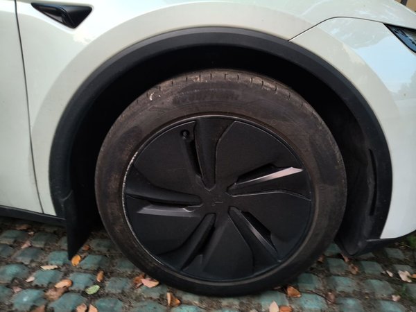 Tesla Model Y 2025, 21300 км, за 35379 USD - фото 8
