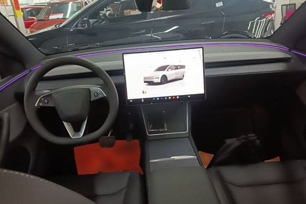 Tesla Model Y 2026, 200 км, за 37878 USD - фото 13