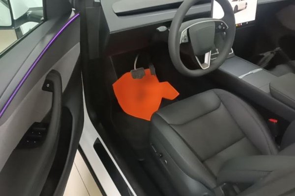 Tesla Model Y 2026, 200 км, за 37878 USD - фото 19
