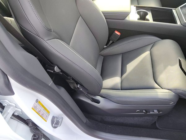 Tesla Model Y L 2025, 10300 км, за 46999 USD - фото 23