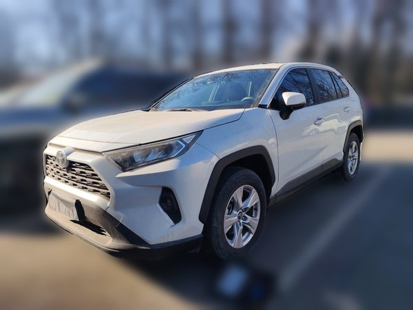 Toyota RAV4 · 2023 год