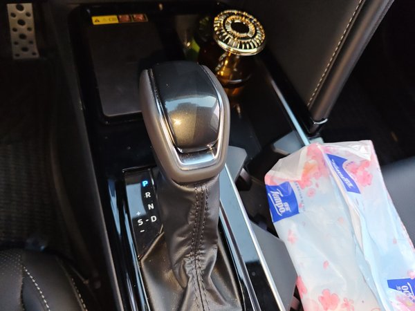 Toyota Camry 2026, 4400 км, за 26106 USD - фото 15