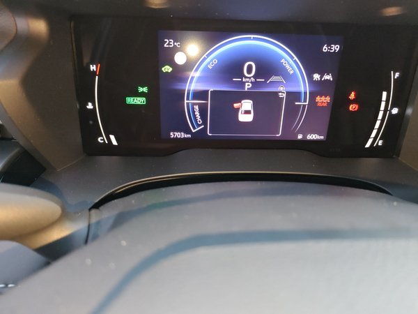 Toyota Camry 2026, 4400 км, за 26106 USD - фото 13